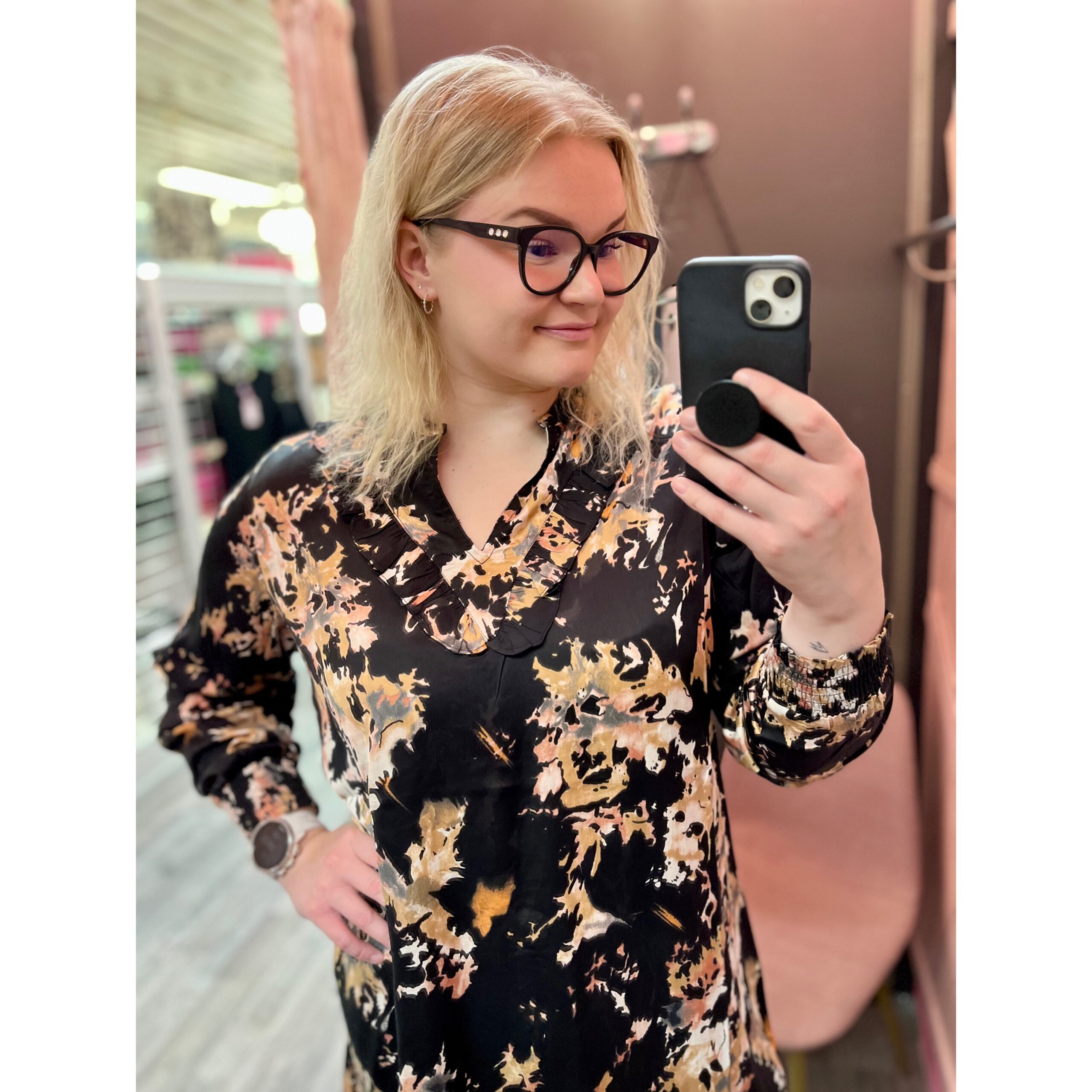 Ze-Ze Angela Mekko - Image 2