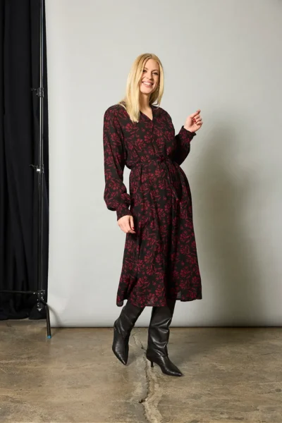 Ze-Ze Bianca Mekko - Image 2