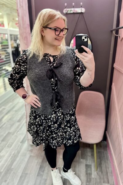 Cream Bulp Neuleliivi Ruseteilla